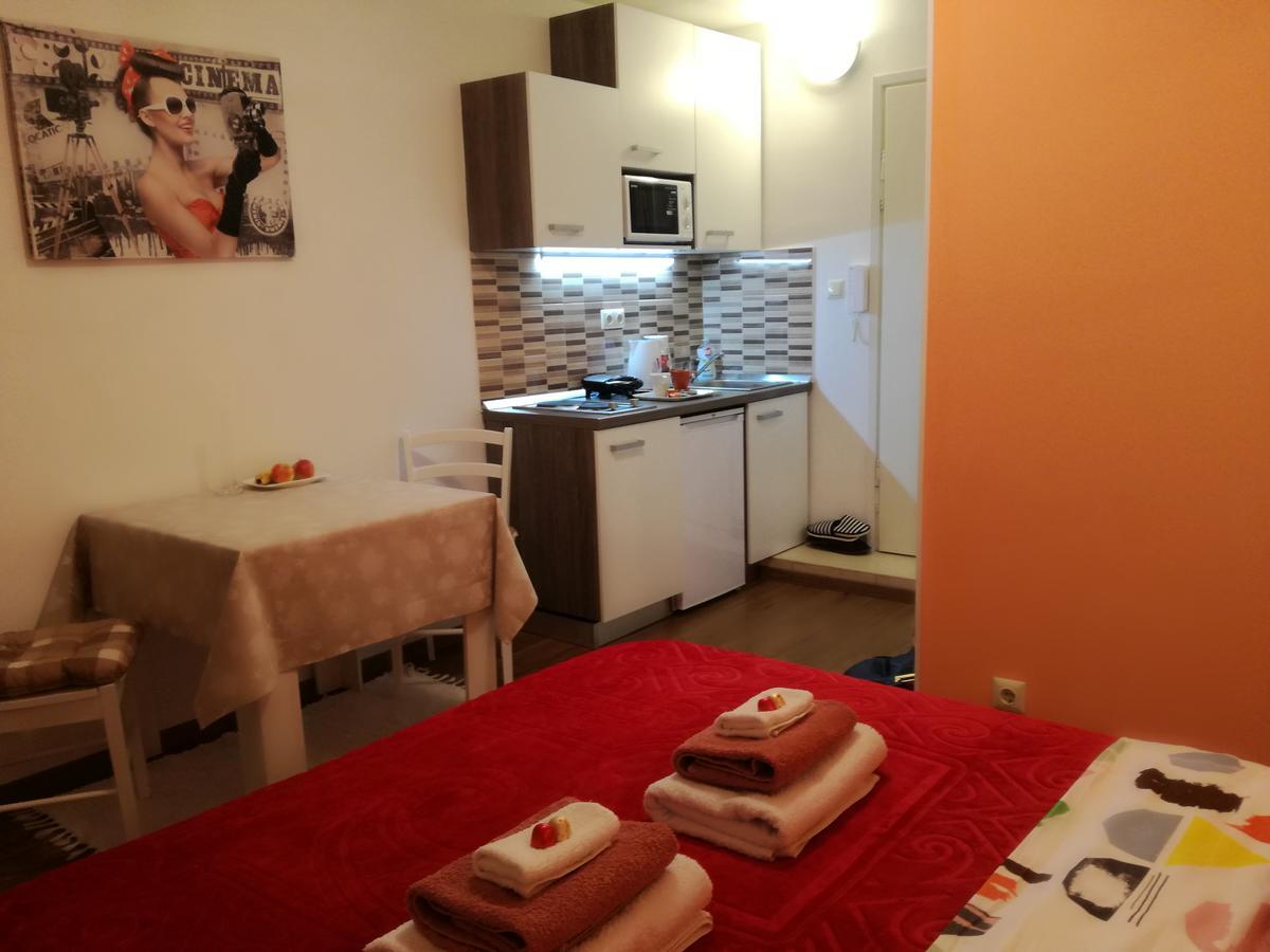 Mkr Family Room Zagabria Esterno foto